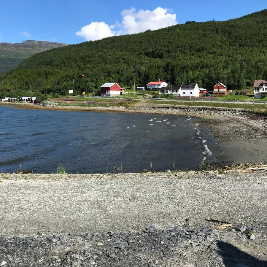 Løkvollstranda camping As Samuelsberg Bagian luar foto