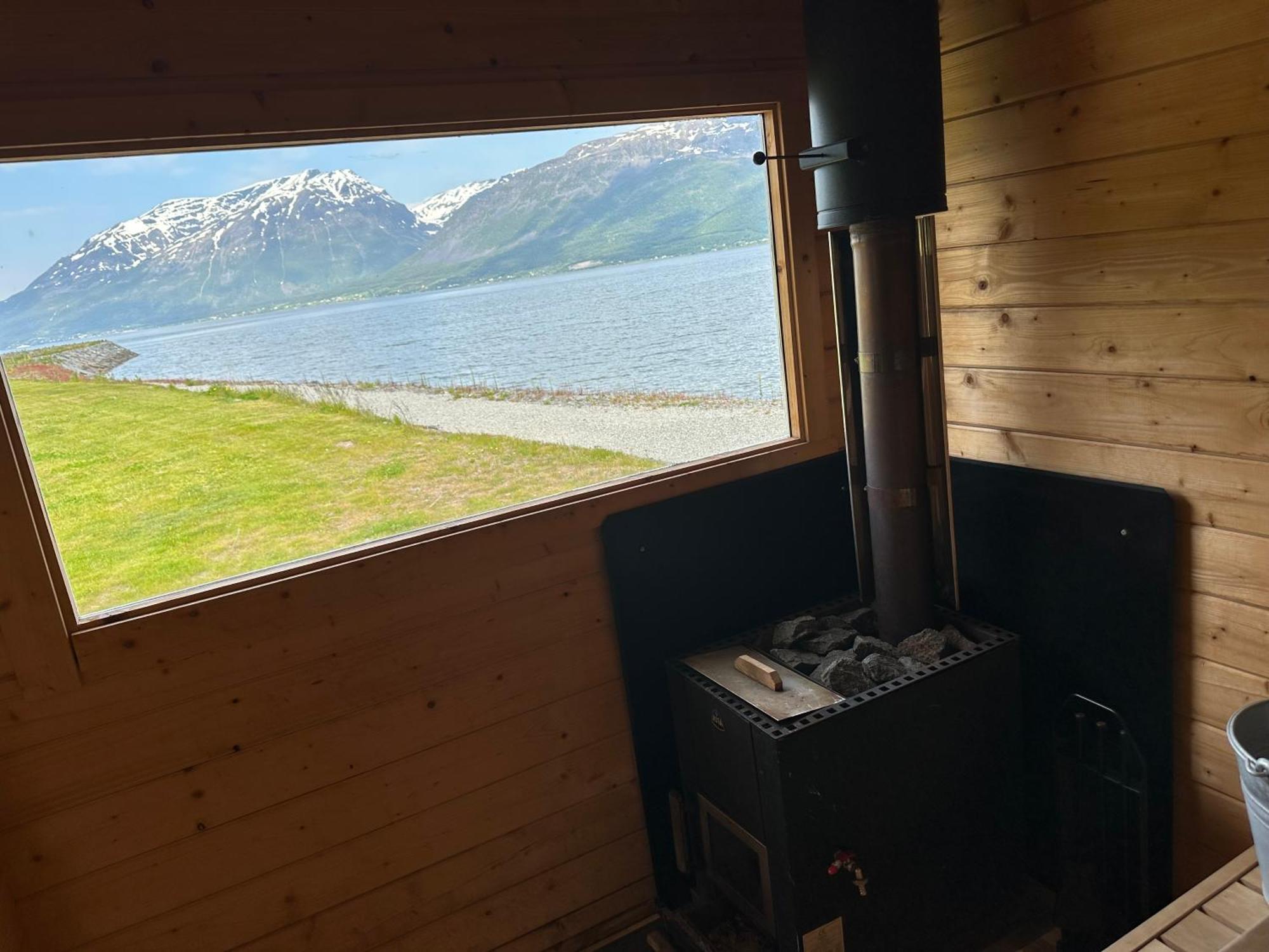 Løkvollstranda camping As Samuelsberg Bagian luar foto
