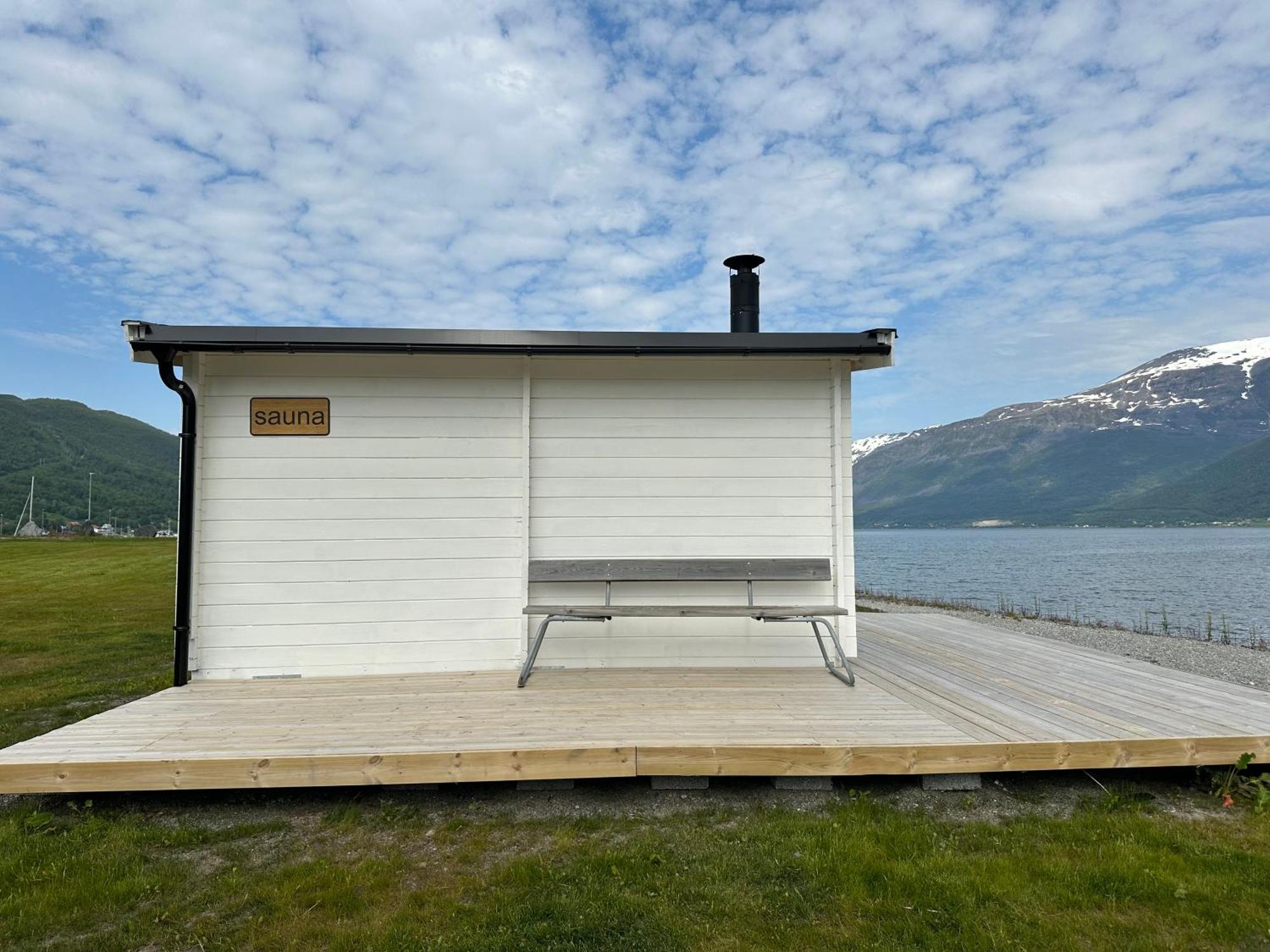 Løkvollstranda camping As Samuelsberg Bagian luar foto