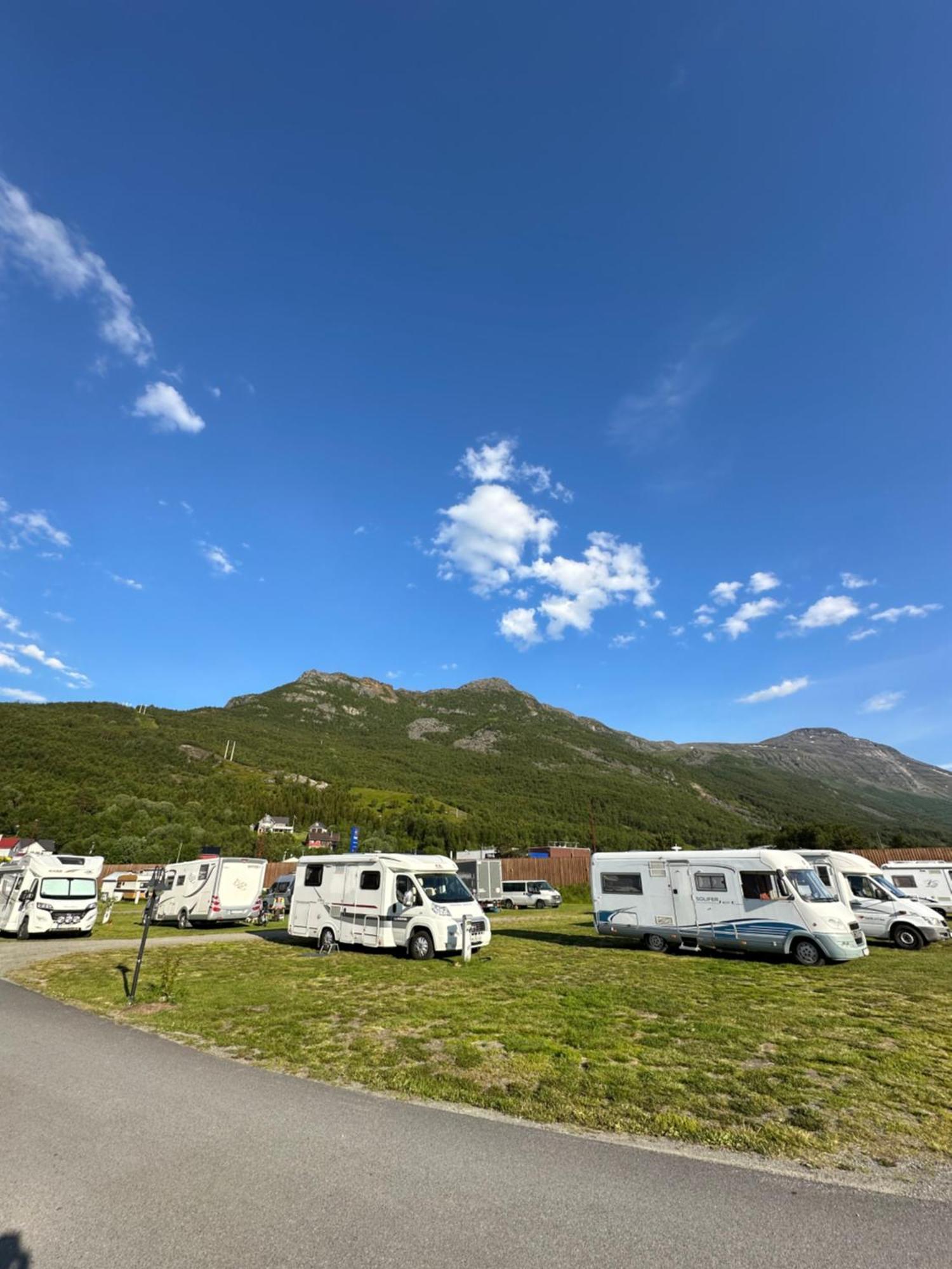 Løkvollstranda camping As Samuelsberg Bagian luar foto